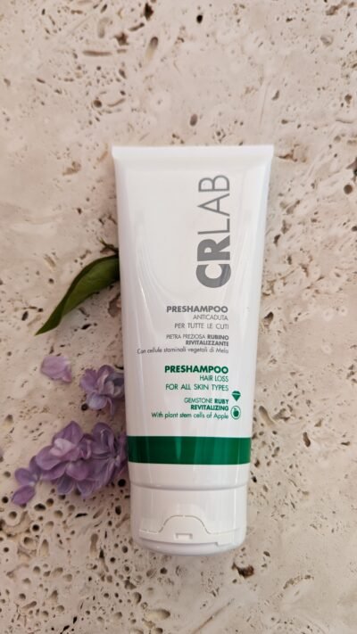 Pré-shampooing CRLAB utilisé pour préparer le cuir chevelu avant le lavage – Capillexpert